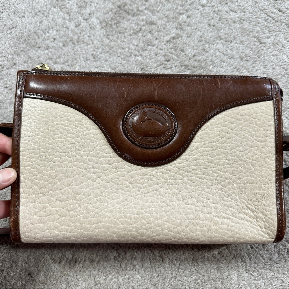 Dooney & Bourke Vintage Ivory Brown Leather Crossbody Bag Classic Zip Top - Picture 2 of 16